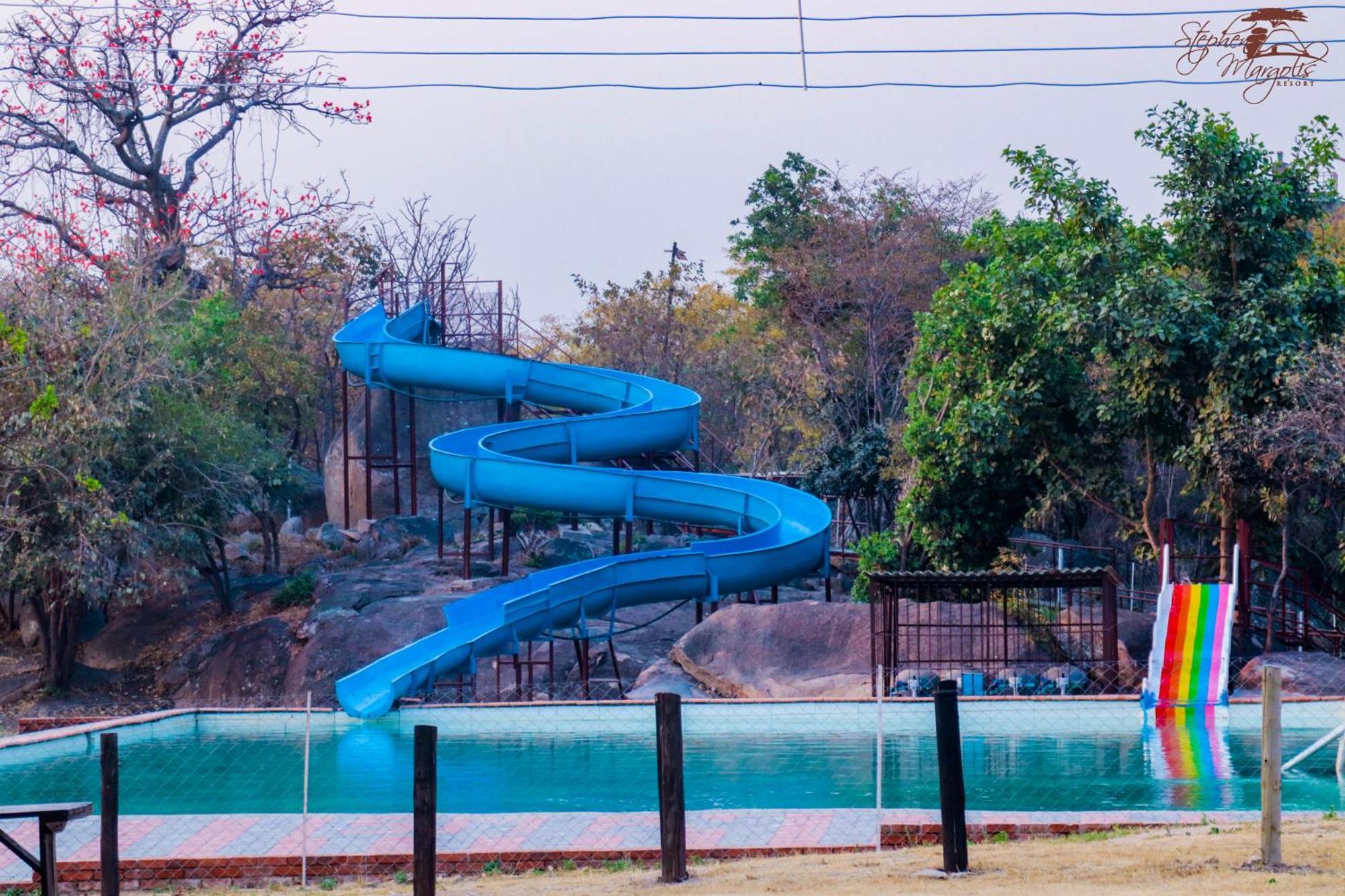 Stephen Margolis Resort ハラレ エクステリア 写真